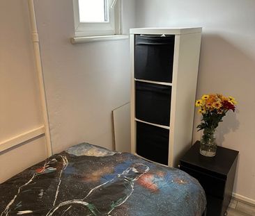 2 Bed Flat, The Heights, SE7 - Photo 6