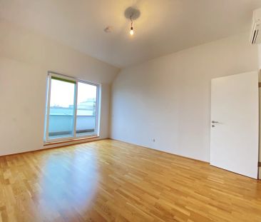Elegante Dachgeschosswohnung mit voller Raumhöhe – 4 Zimmer, Terras... - Photo 4