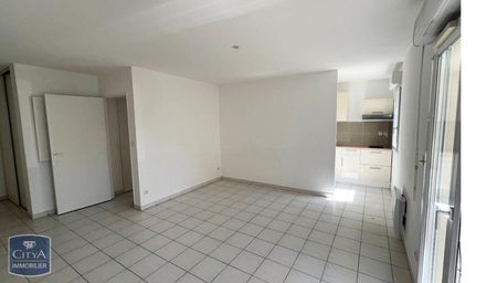 Location Appartement 2 pièces 47m² MARSEILLE 4ème - Photo 2