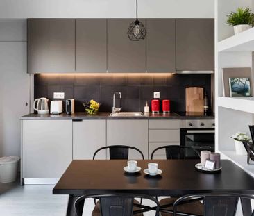 Minimal 2BD Apartment with Lycabettus view - Photo 6
