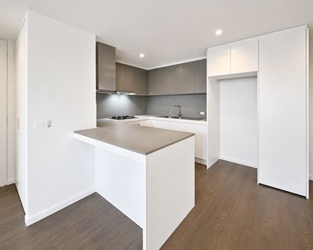 Modern Windsor living – Fully furnished - Photo 4