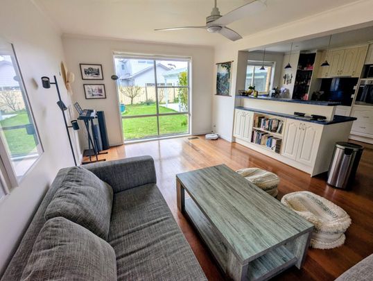 Sunshine West - Photo 1