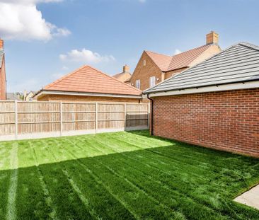 3 bedroom semi-detached house to rent - Photo 5