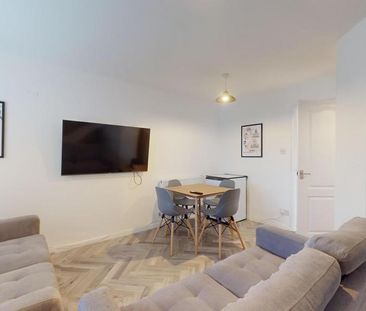 4 bedroom house to rent - Photo 2