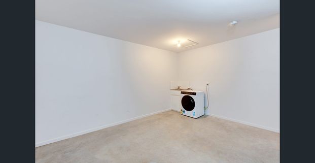 3 Bed, 2 Bath - Fully Furnished Modern Home in Risdon Vale Available Now - Photo 1