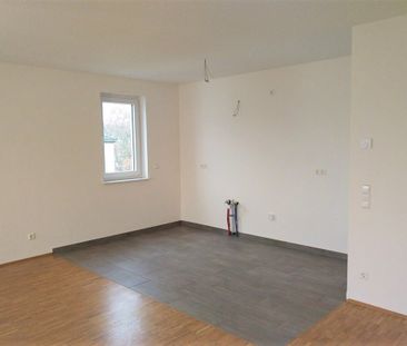 Neuwertige Dreizimmerwohnung mit EBK und Stellplatz in der Neustadt - Photo 1