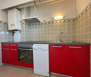 Location Appartement 3 pièces 67m² AIRE SUR L ADOUR 40800 - Photo 4