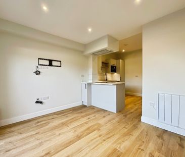 1 bedroom Apartment to let - Photo 5