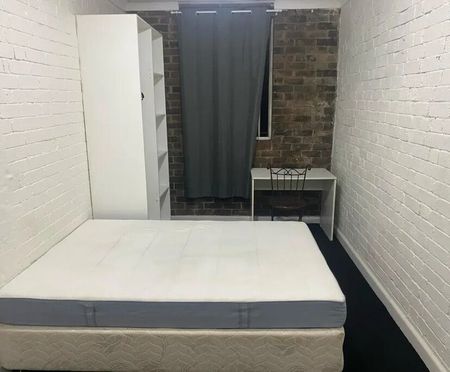 Paddington - Photo 2