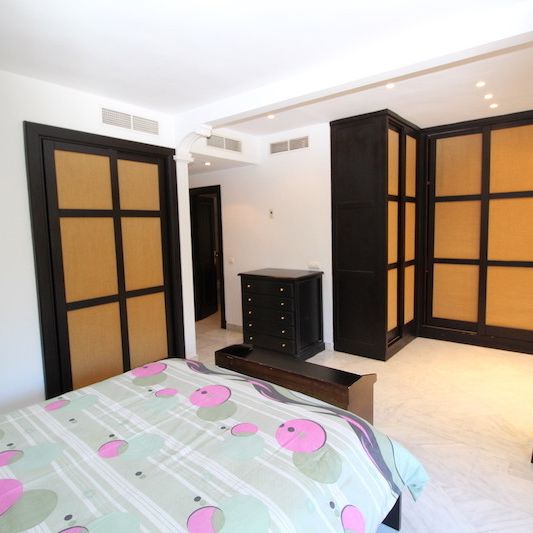 Semi-Detached House · The Golden Mile - Photo 1