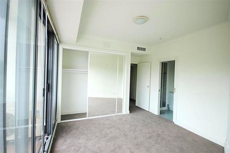 333/299 Spring Street - Photo 2