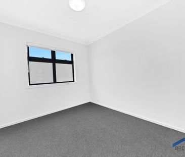 Brand New Stunning Family Home. - Photo 2