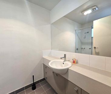 Fully furnished apartment - with free hot water and gas. - Photo 6