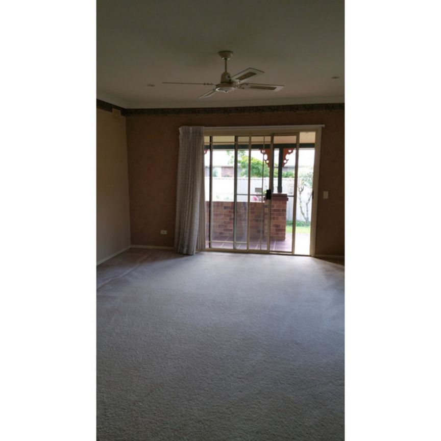 12 Castle Rock Street, Parkwood - Photo 1