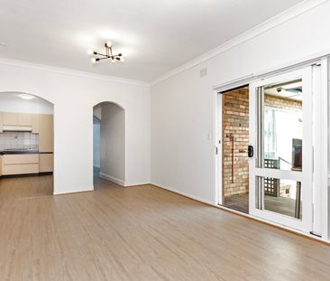 5 Ocean Street, Ormond VIC 3204 - House For Rent | Domain - Photo 2