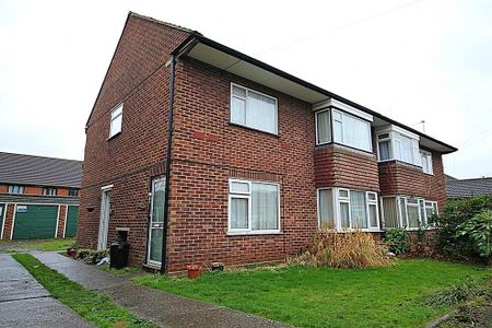 2 bedroom maisonette to rent - Photo 3