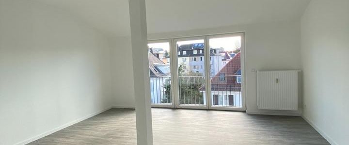 Schöne Dachgeschoßwohnung nähe Uni-Klinikum zu vermieten - Photo 1