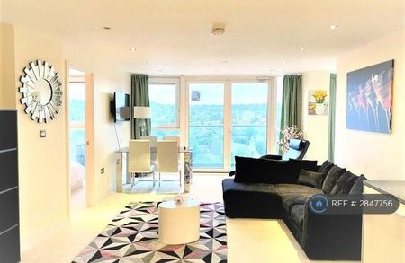 2 bedroom flat to rent - Photo 4