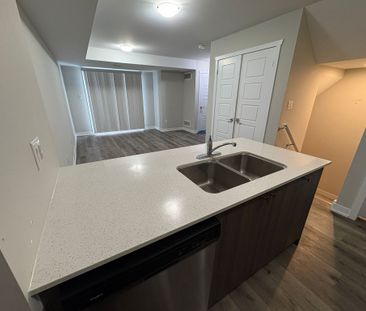 For Lease - 1331 Countrystone Drive Unit# B12, Kitchener, Ontario - Photo 4
