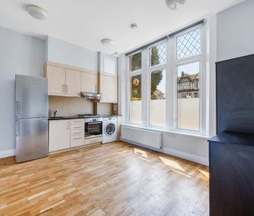 Property to rent - Photo 2