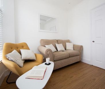 2 bedroom house to rent - Photo 1