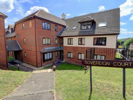 1 bedroom flat to rent - Photo 2