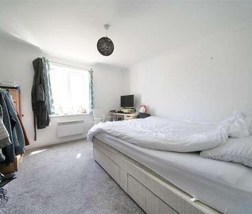 Passage Close, Wyke Regis, Weymouth, DT4 - Photo 2