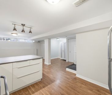 For Lease - 1309 HIGHGATE Road Unit# B, Parkway Park - Queensway Te... - Photo 3