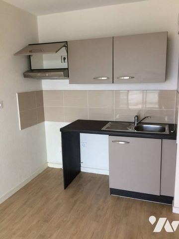 Loue Appartement à Les Sorinières Bourg Meublé - Photo 3