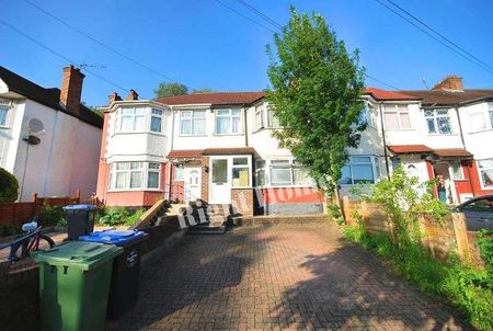 Bridgewater Road, Wembley, Middlesex, HA0 - Photo 2