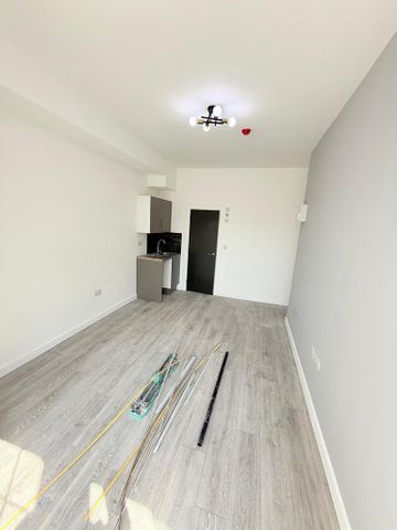 Studio to rent - Photo 2