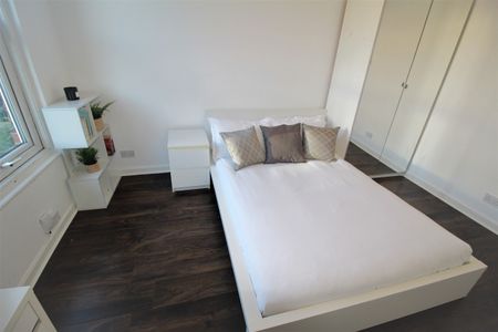 13 Kelso Road, Flat 1T, LS2 9PR, Leeds - Photo 4