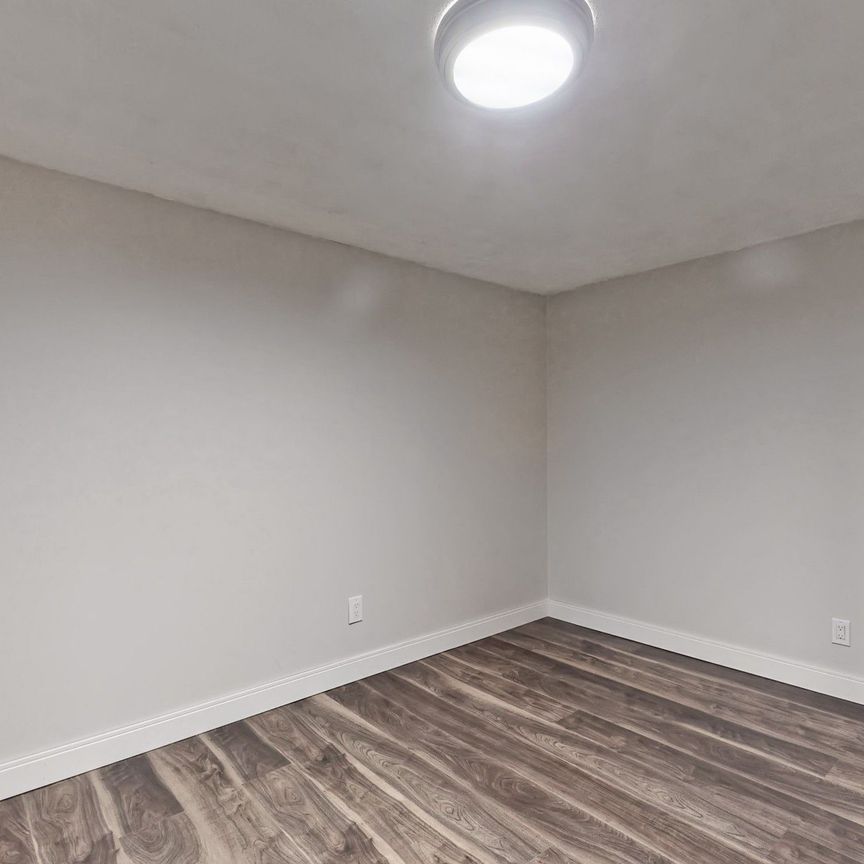 For Lease - 7 Boundy Crescent Unit# Bsmt, Toronto, Ontario - Photo 1