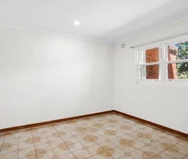 4B Pine Avenue, Brookvale. - Photo 3