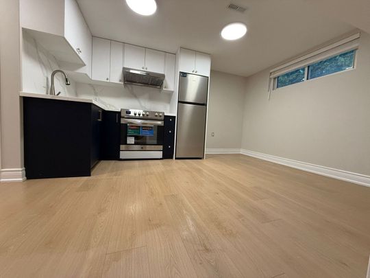 For Lease - 117 Sherwood Forest Drive Unit# B, Markham, Ontario - Photo 1