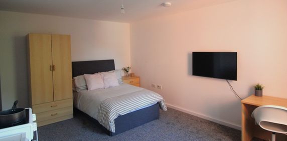 Flat 19C, Westmount, LS2 9NZ, Leeds - Photo 2
