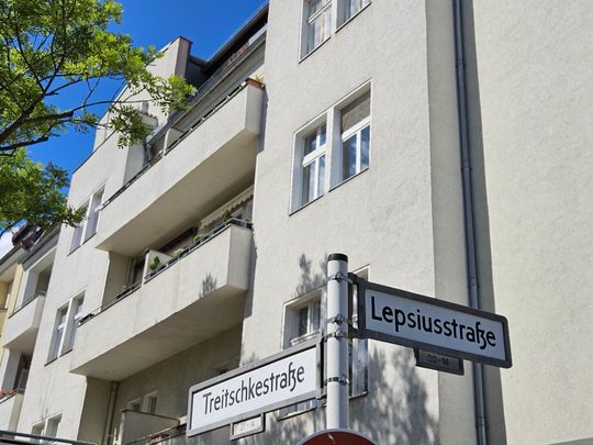 Wohnen unweit der Schloßstraße! - Foto 1