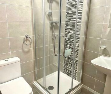 2 bedroom apartment to rent - Photo 6