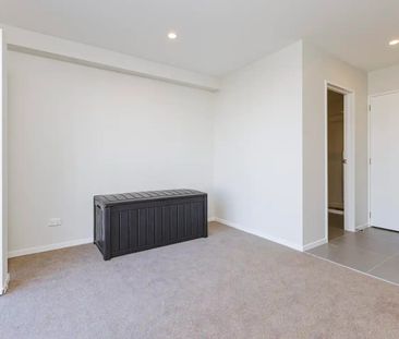 MANGERE BRIDGE, 4 BEDROOMS - Photo 6