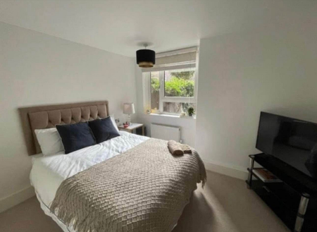 1 bedroom in a house share to rent - Photo 5