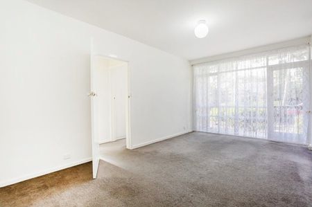 2/20 Valentine Grove, Armadale VIC 3143 - Apartment For Rent | Domain - Photo 2