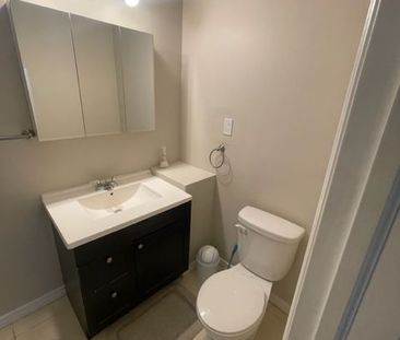 For Lease - 3194 World Series Court, Mississauga, Ontario - Photo 5