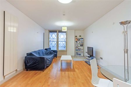 Fantastic Fully Furnished One Double Bedroom Apartment in the heart of Manchester's Spinningfields district. - Photo 3