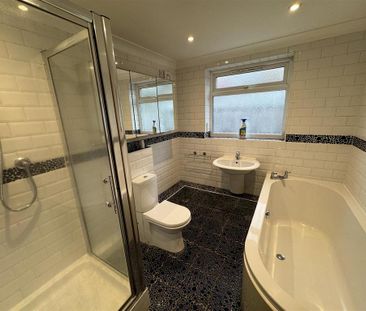 3 bedroom terraced house to rent - Photo 3