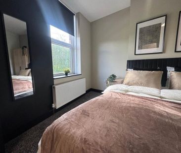 1 bedroom in a house share to rent - Photo 4