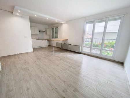 Appartement à louer - REIMS- PROCHE HÔPITAL- - Photo 3