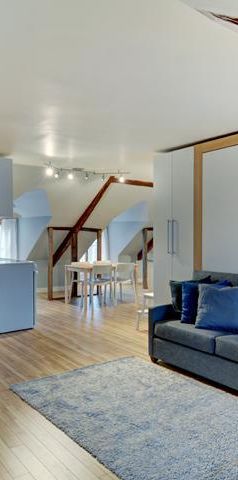 Loft entièrement meublé à louer Vieux-Québec juillet 2026 - Photo 1