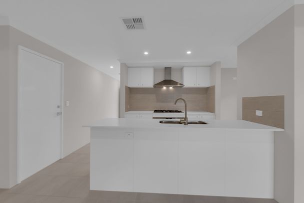 Lovely Four Bedroom Home in Wellard - Photo 1