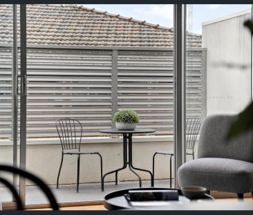 Secluded Style in a Prime Position! - Photo 6