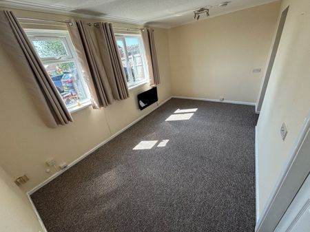 Bronwydd, Birchgrove, SWANSEA - Photo 2